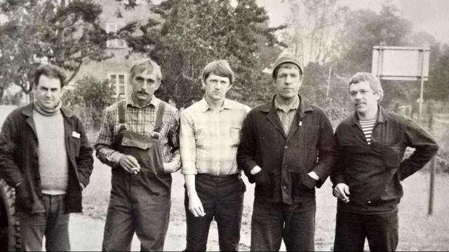Город Владивосток. Траулеры и рефрижераторный флот  ВРХФ, ВБТРФ, ДВБФ, ТУРНИФ.