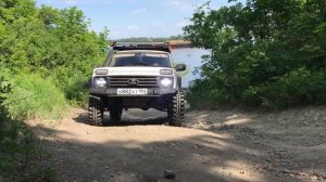 Поездка на бездорожье - вот для чего нужен полный привод.