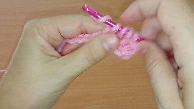 Уроки вязания крючком. Полустолбики, столбики с двумя накидами.