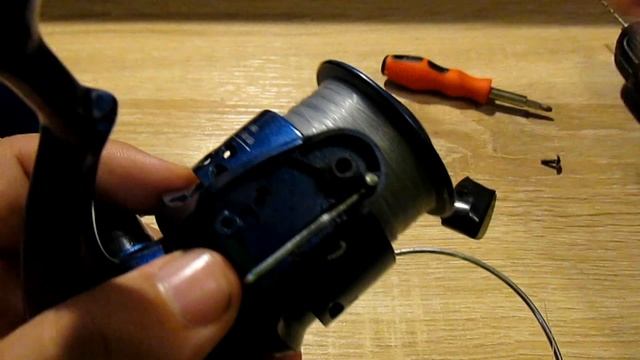 Ремонт безинерционной катушки (возвратная пружина дужки лескоукладывателя) смотреть онлайн