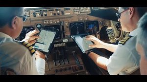 Трансаэро начала использование iPad/ Transaero Airlines starts using iPad as EFB Class1