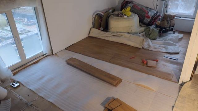 Монтаж 100 квадратных метров ламината) DIY // TIMELAPSE смотреть онлайн