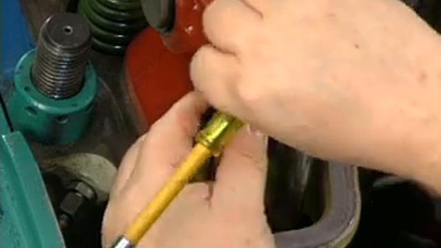 Регулировка клапанов (Valve adjustment) смотреть онлайн