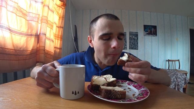 МУКБАНГ/ИТИНГ КЕКС БИСКВИТНЫЙ с МАСЛОМ и КОФЕ/ ОБЖОР/ СЛАДКИЙ МУКБАНГ/ДЕСЕРТ ЕДА /MUKBANG/EATING смотреть онлайн