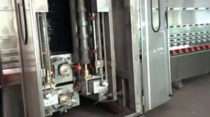 Автоматическая вертикальная линия для притупление кромки стекла