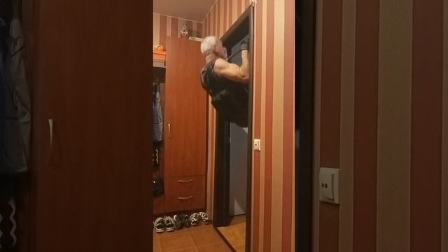Подтягивания с жилетом . Прогресс за год 50%. смотреть онлайн