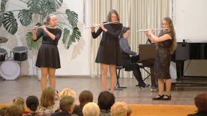 Королевский вальс, исп. ансамбль флейтистов