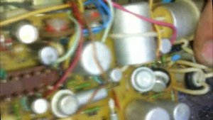 Радиодетали в магнитофоне Спутник 403 Разбор