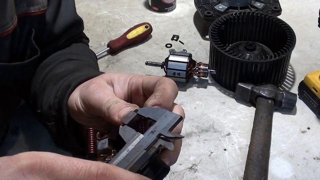 Как снять крыльчатку с моторчика печки шкода октавия LkbAuto.ru