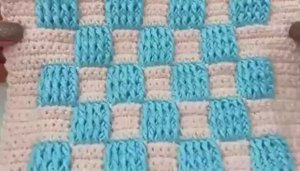 Красивый геометрический узор крючком