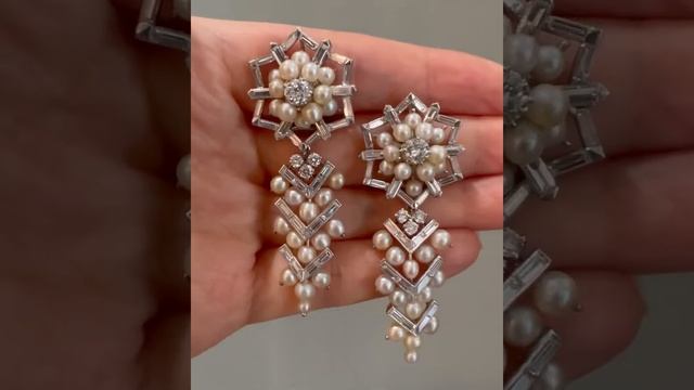 пара серёжек из натурального жемчуга и бриллиантов, Париж примерно 1955 год