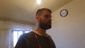 JBL E25bt дичь с прищепкой или стоит брать?