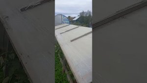 грядки с крышей над помидорами от фитофторы.