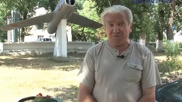 Экскурсия по 2му военному городку в Крымске. Мусор, грязь, амброзия, развалины... смотреть онлайн