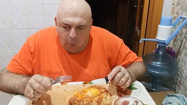 Мукбанг. Ужин. Хачапури по аджарски собственного приготовления. Вкууусноо!!! смотреть онлайн