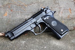 Beretta 92FS - Неполная разборка и сборка