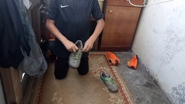 Мои сороконожки Nike и мяч от Рональдиньё смотреть онлайн