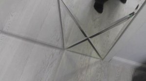 Гардеробная на заказ.  Зеркало с узором (фацет). Зеркальные двери в гардеробную. Гардеробные Киев.