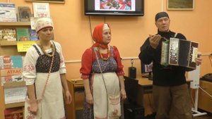 ""Вепсы: язык и культура" в Тихвинской районной библиотеке имени И.П.Мордвинова. Ансамбль "Вараста"