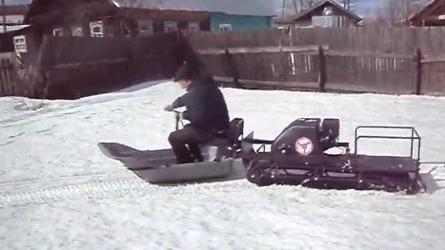 Первый выезд на мототолкаче Урагане Сибирь смотреть онлайн