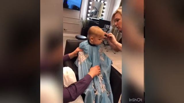 Первая стрижка у малыша:) смотреть онлайн