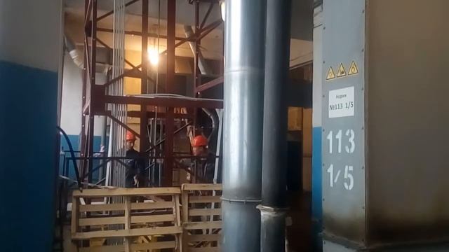 монтаж грузового лифта ккз смотреть онлайн