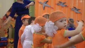 Хоровод игра на осеннем утреннике 2017 в младшей группе Муз рук Красникова Л П