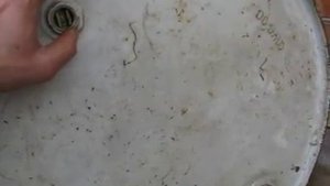 Бетономешалка из бочки Часть 3 Делаем разметку, сверлим отверстия под боковые усилители и крепим их