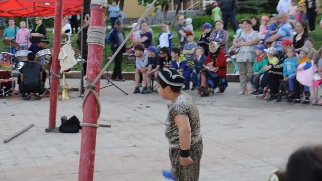 Дилмурад, Улугбек, Хожакбар разминка с гирями смотреть онлайн