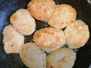 Сочные котлеты из хека?. Рецепт приготовления вкусных котлет из филе хека?