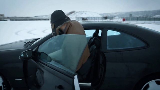 Mercedes Benz CLK W208 AMG смотреть онлайн