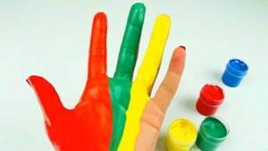 ИЗУЧЕНИЯ ЦВЕТОВ дети весёлая песенка краски на руке learn colors