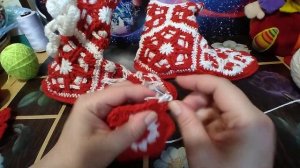 Вяжем сапожки крючком.