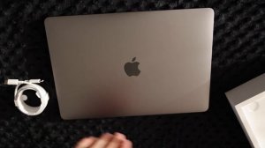 2020 13in Macbook Pro M1 Unboxing