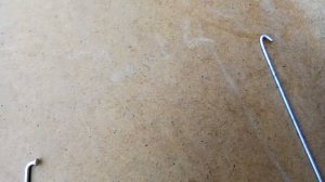 Как поменять спицы на заднем колесе не снимая кассету