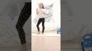 как научится делать мостик стоя? кто не умеет учитесь. смотрите это видео!