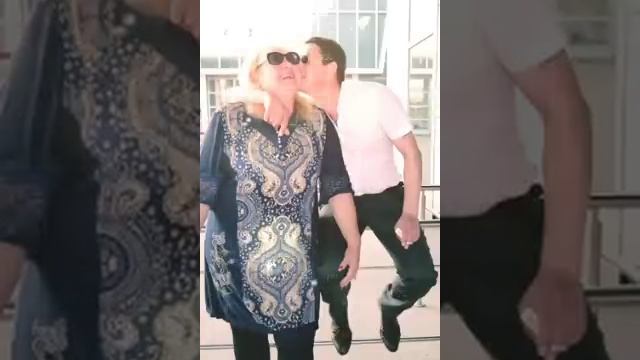 ИРИНА?НИЖЕГОРОДСКАЯ ?С ПРАЗДНИКОМ ? ДРУЗЬЯ ?✋️ смотреть онлайн