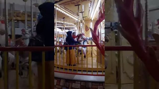 Fun word family city walk batam смотреть онлайн