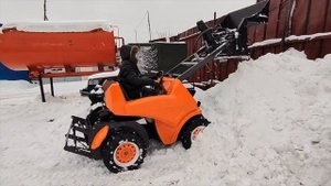 Мини погрузчик / мини трактор НАНУК серия z. Уборка снега