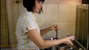 Французский луковый суп с сыром - видео рецепт