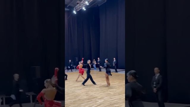 Соревнования воспитанников танцевально-спортивного клуба "Звездный Вальс". Поддержите скорее