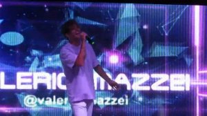 Valerio Mazzei canta Sigaretta (post caffè) - CERVIA