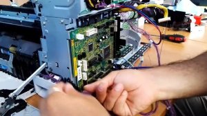 HP Color LaserJet CP5525 - Remove MAIN DRIVE - ALL SERVICES SRL