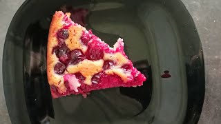 Пирог с вишней на кефире