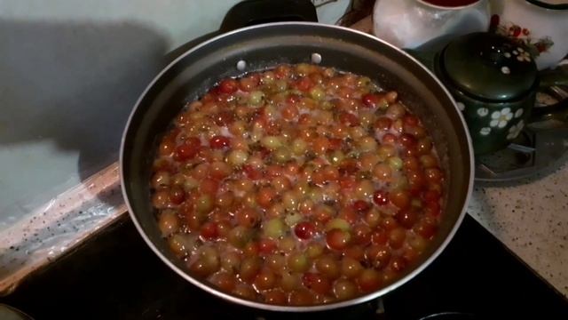 ВАРЕНЬЕ ИЗ КРЫЖОВНИКА И КРАСНОЙ СМОРОДИНЫ