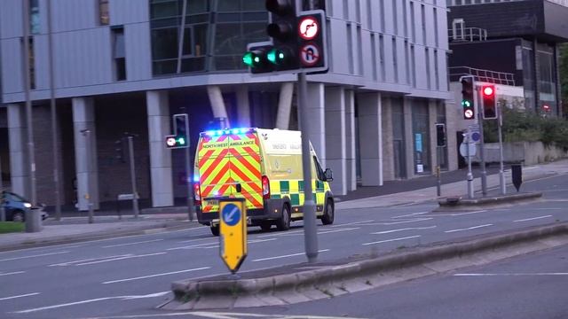 North West Ambulance Service / 2016 Fiat Ducato / Emergency Ambulance / Responding смотреть онлайн