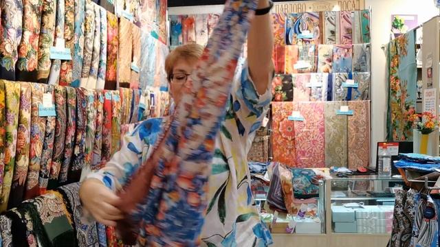 Пополнение изделий ППМ. Часть 2. Павловопосадские платки в Минске. Алёна
