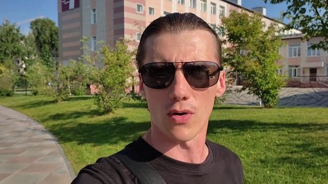 шмурдяк и дети обсуждаем в парке ангелов на месте зимней вишни в Кемерово