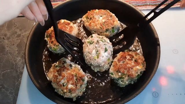 Котлеты с творогом и зеленью ? смотреть онлайн