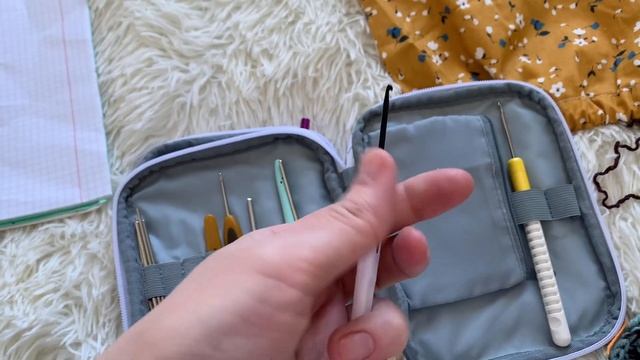 #Knitvlog 4 // свитер жаккардом // мяч сыну крючком // любимый чехол для крючков // где я вяжу смотреть онлайн